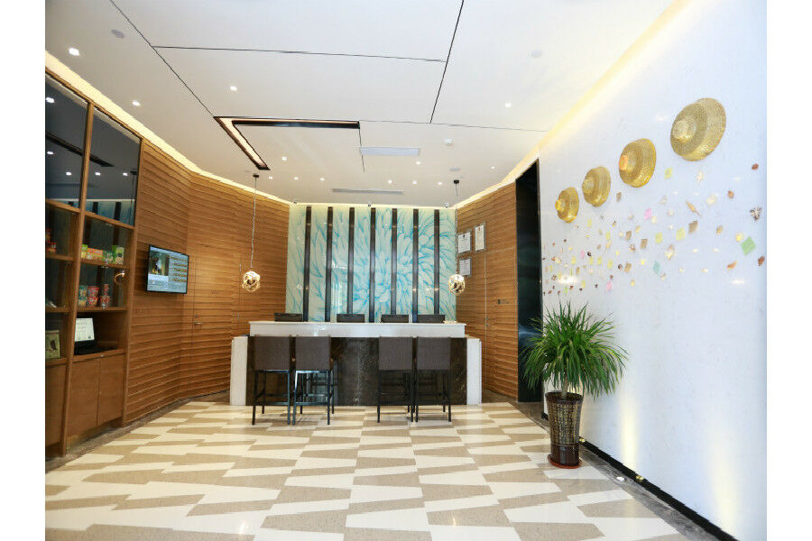 锦江都城酒店海南省政府日月广场免税店 Haikou  Exterior photo